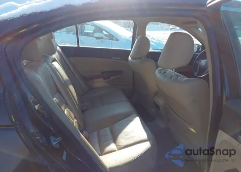 2011 Honda Accord 2.4 Ex-L z USA, uszkodzony, nr VIN 1HGCP2F88BA066439